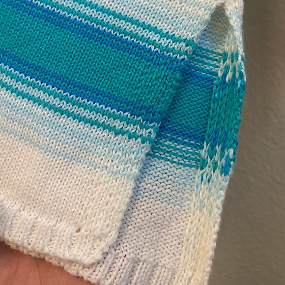 Vineyard Vines V-Neck Embroidered Tunic Top - Picture 6 of 7